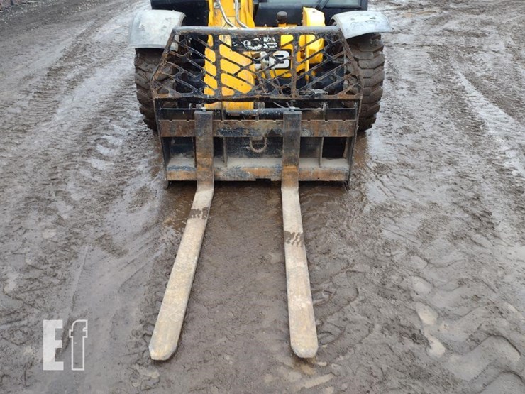 2019-jcb-505-image-12