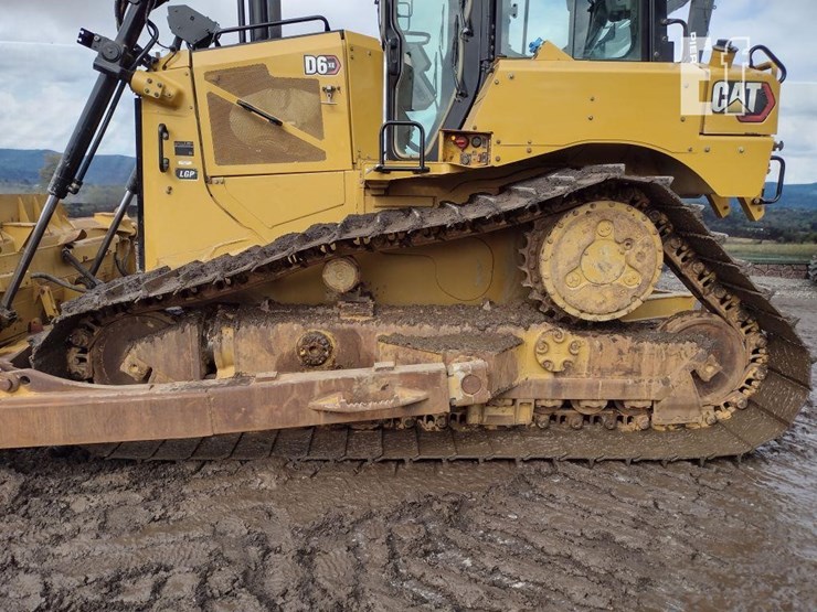 caterpillar-d6-image-18