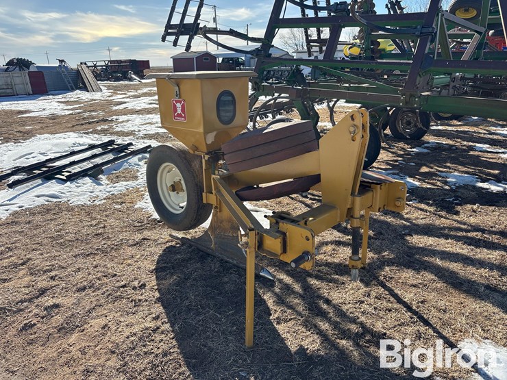 gopher-getter-3-pt-pest-treater-image-3