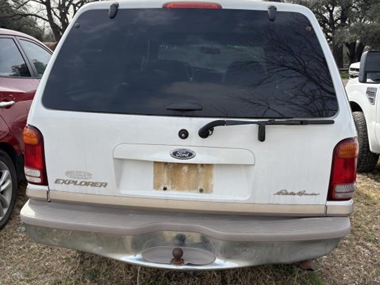 2000-ford-explorer-eddie-bauer-image-7