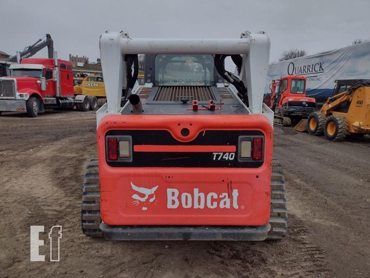 2017-bobcat-t740-image-4