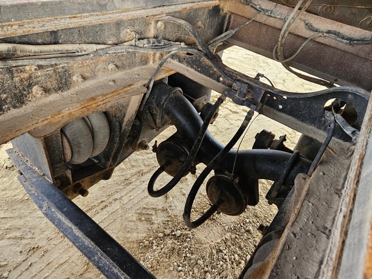 2000-caterpillar-c13-image-40