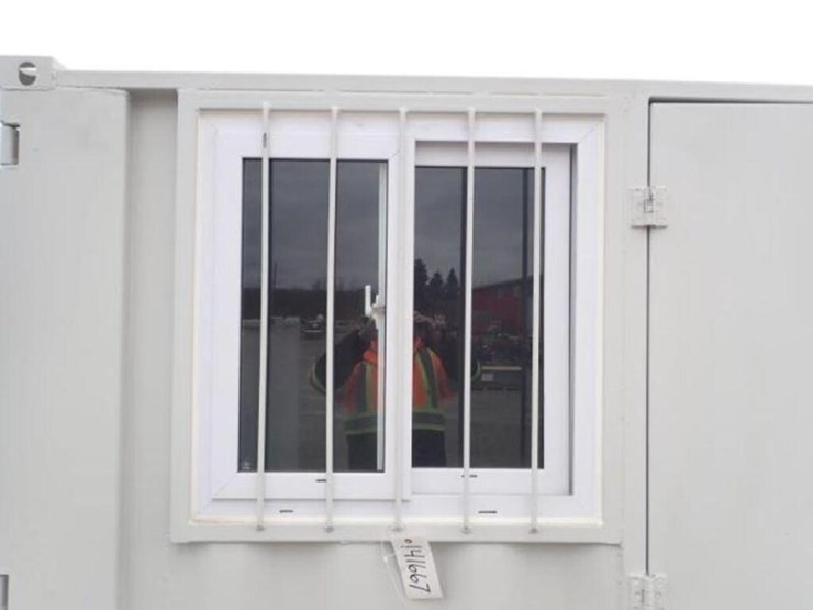 8-ft-shipping-container-image-9