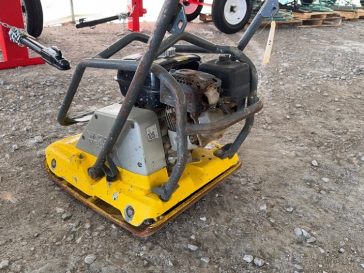 walker-neuson-compactor-with-honda-gx160-motor-image-4