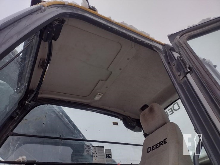 deere-350g-lc-image-14