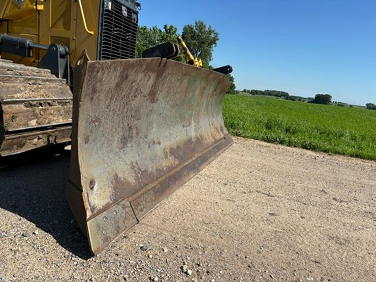 2015-deere-750k-lgp-image-10