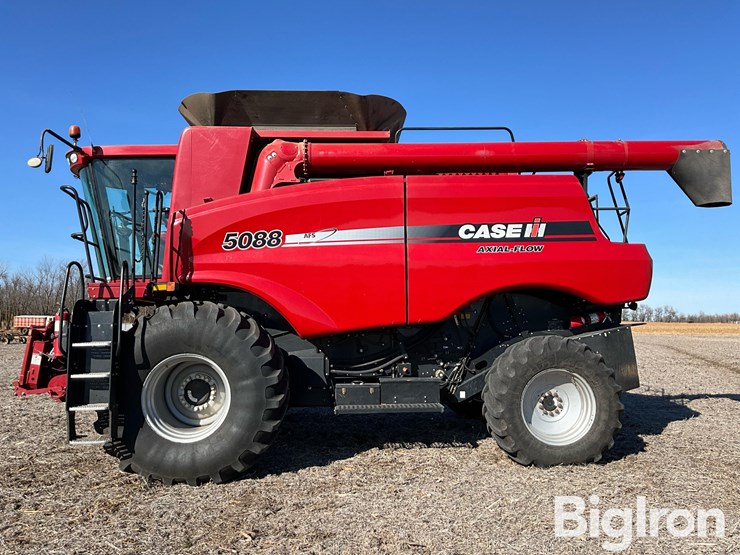 2011-case-ih-5088-image-8
