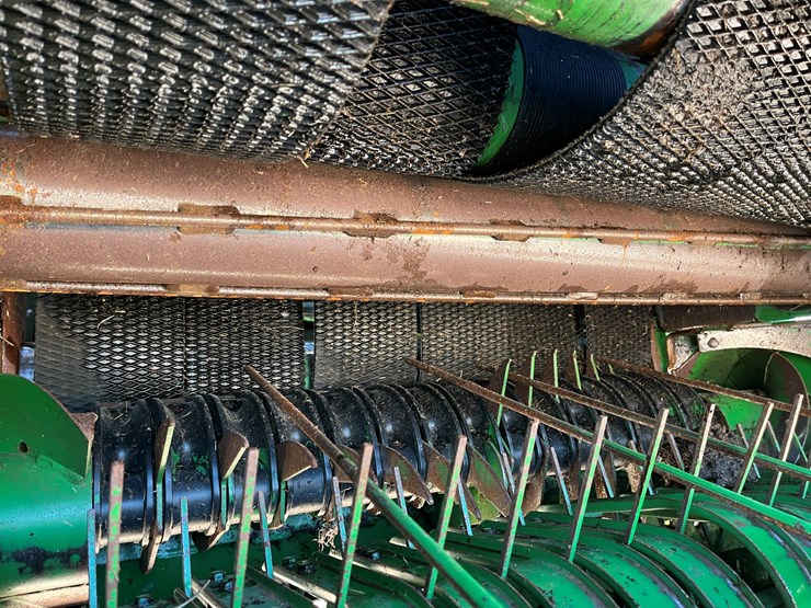 2020-john-deere-450m-image-8