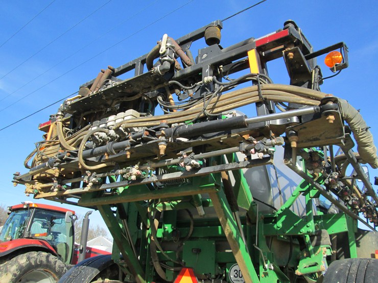 john-deere-4830-image-13