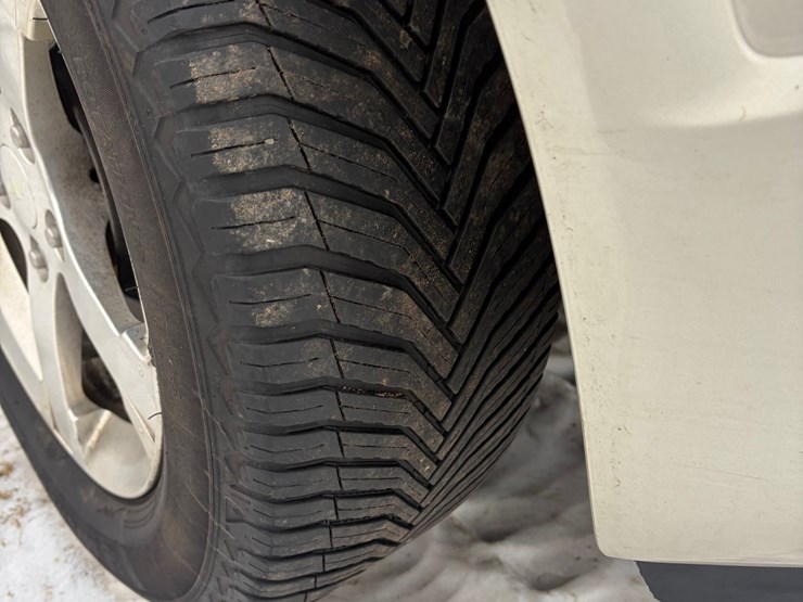 2013-chevrolet-captiva-image-5