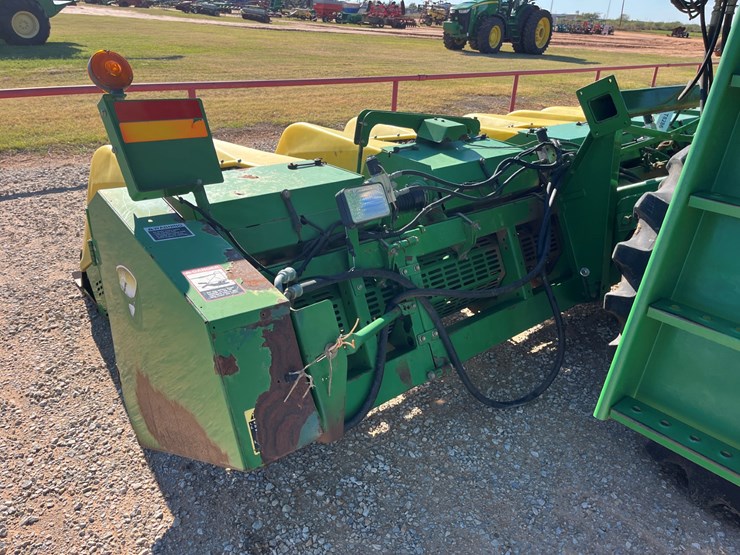 2004-john-deere-7460-image-3