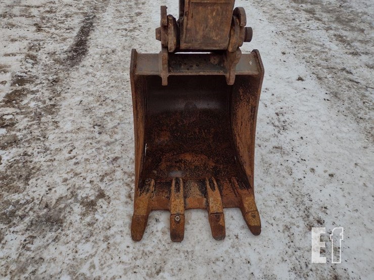 2016-deere-35g-image-14