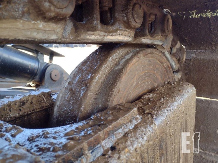 2013-caterpillar-314e-lcr-image-32