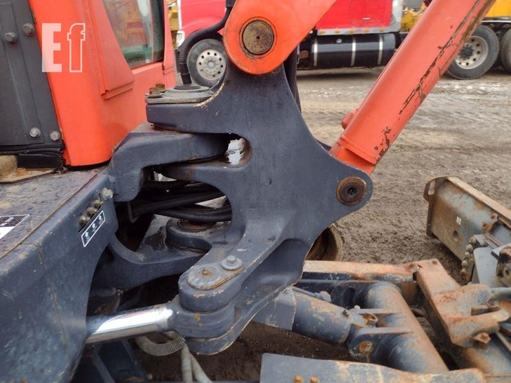 2012-kubota-kx121-3-image-23