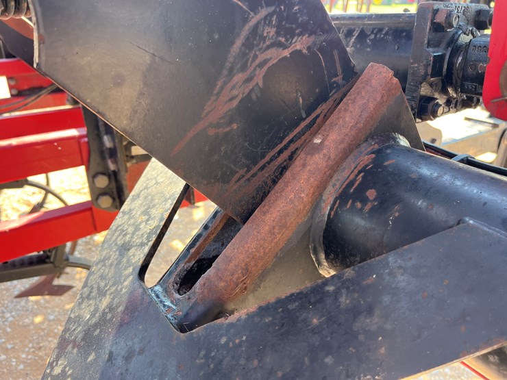 #t15435-•-2010-case-200-cultivator-image-17