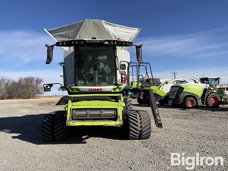 2022-claas-lexion-8600tt-image-2