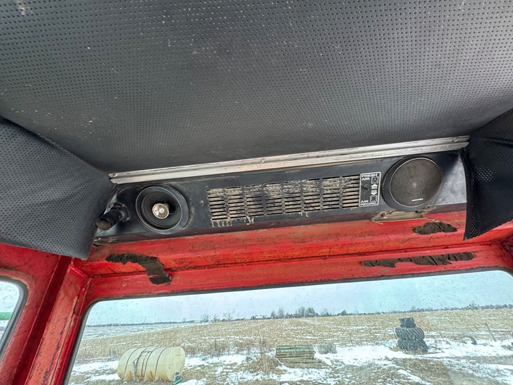 massey-ferguson-4840-image-13