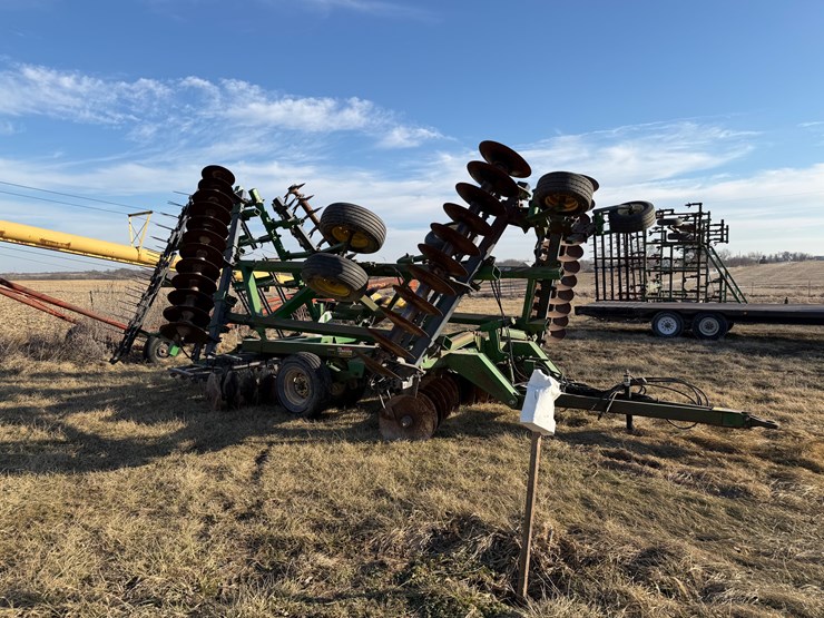 john-deere-630-image-3