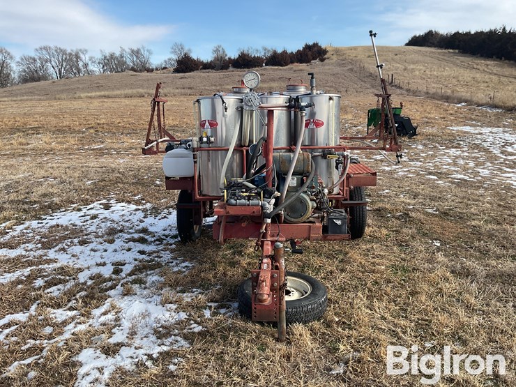 chem-farm-pull-type-multi-tank-plot-sprayer-image-2