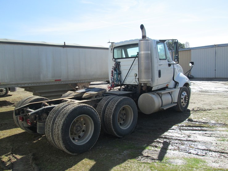 2012-international-prostar-image-3