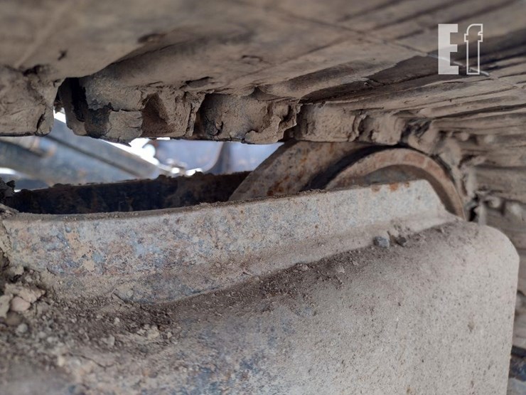 2013-deere-35d-image-40