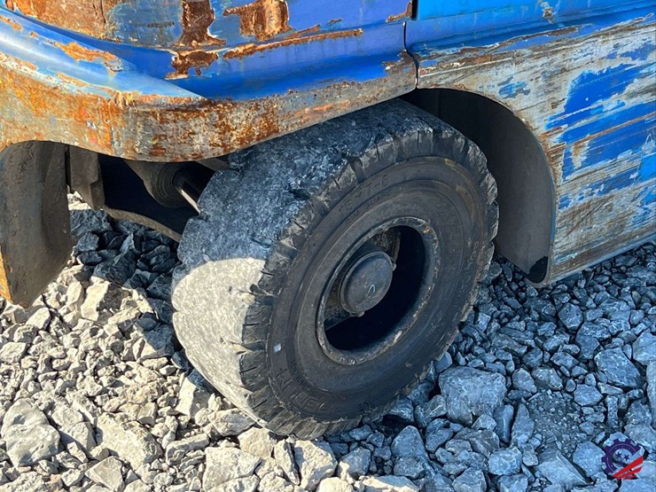 byd-ecb27c-electric-counterbalanced-forklift-image-9