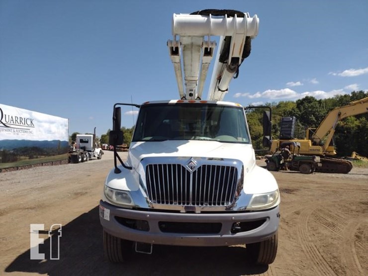 2008-international-durastar-4300-image-2