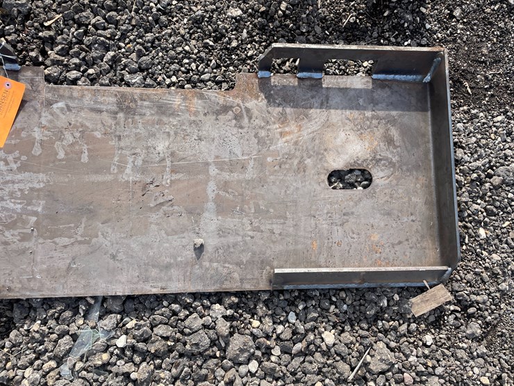 #2084-•-formed-skid-steer-frame-image-3
