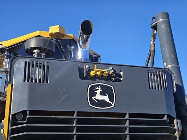 2020-deere-850l-wlt-image-29