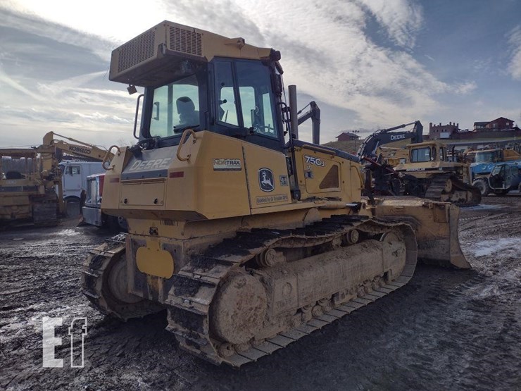 2008-deere-750j-lt-image-44