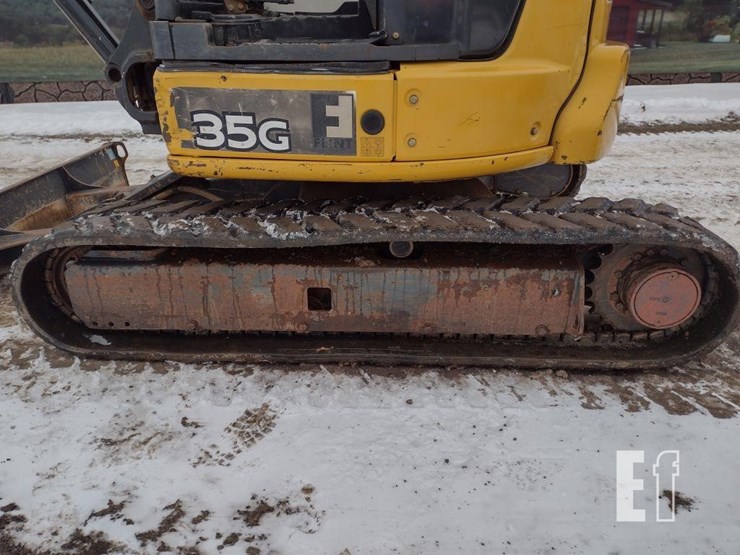 2016-deere-35g-image-25