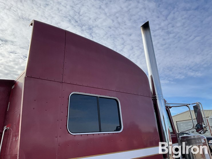 2006-peterbilt-379-image-11