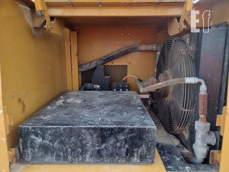 2017-morooka-mst3000vd-image-30