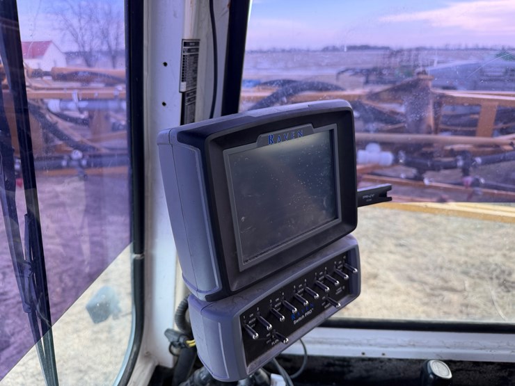 #1066-•-patriot-xl-sprayer-image-2