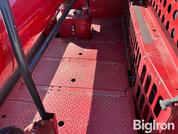 2011-case-ih-5088-image-13