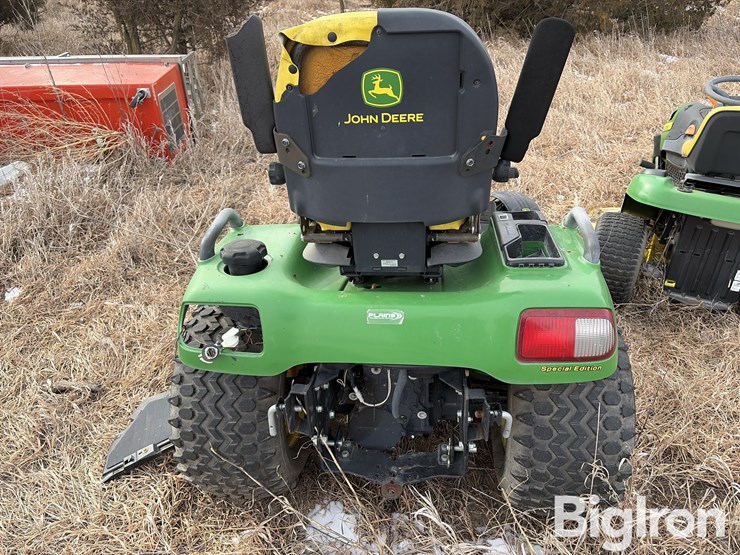 john-deere-x720-image-6