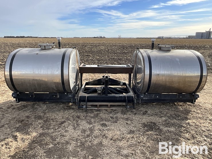 chem-farm-front-mounted-720-gal-fertilizer-tanks-image-6