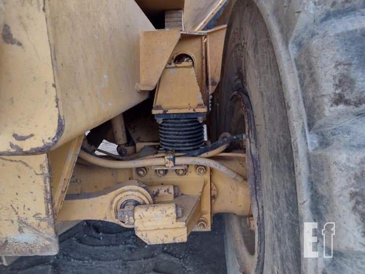 2003-volvo-a40d-image-40