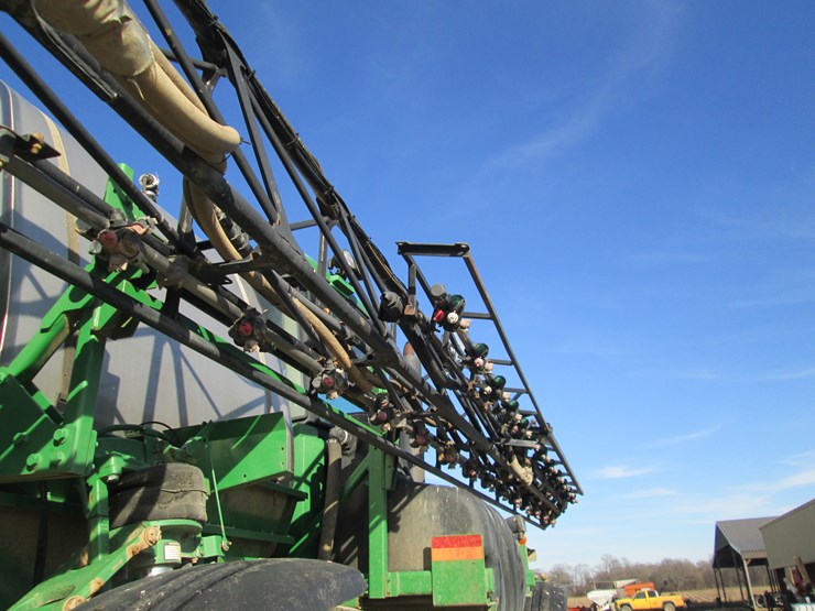 john-deere-4830-image-10