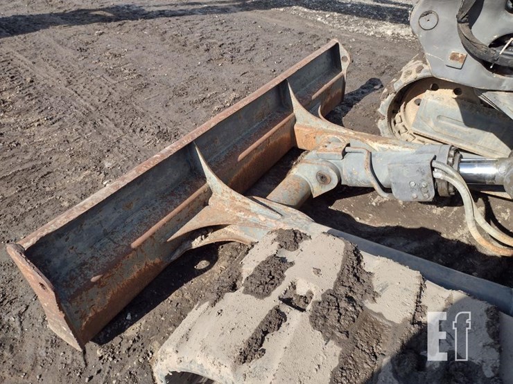 2006-volvo-ecr88-image-24