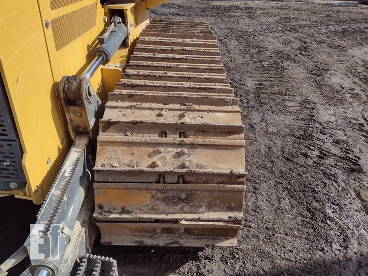 2020-deere-450k-image-41