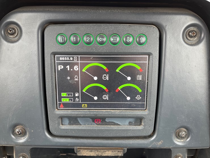 2015-deere-750k-lgp-image-27