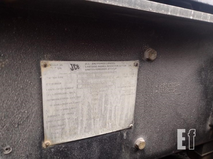 jcb-fastrac-8250-image-5