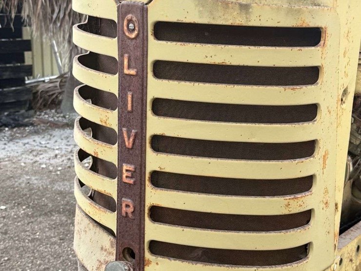 oliver-super-88-diesel-image-38