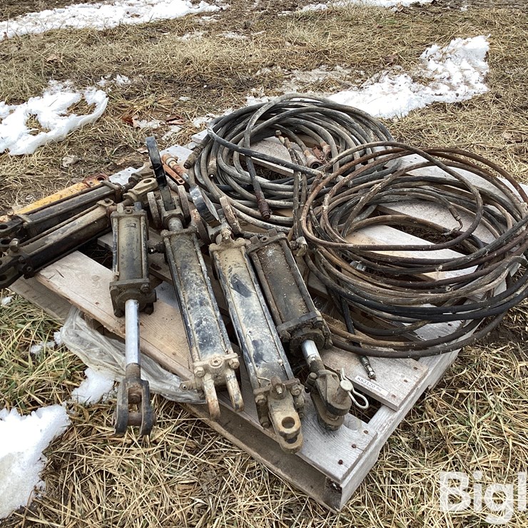 Hydraulic Cylinders And Hoses