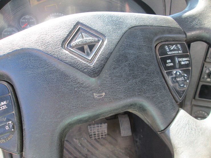 2012-international-prostar-image-33