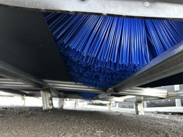 2025-pabreak-72"-box-broom-image-4