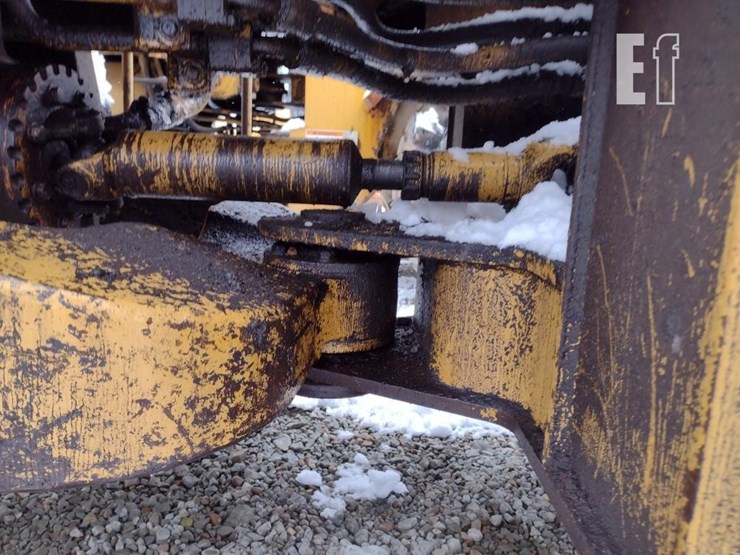 caterpillar-it28-image-26