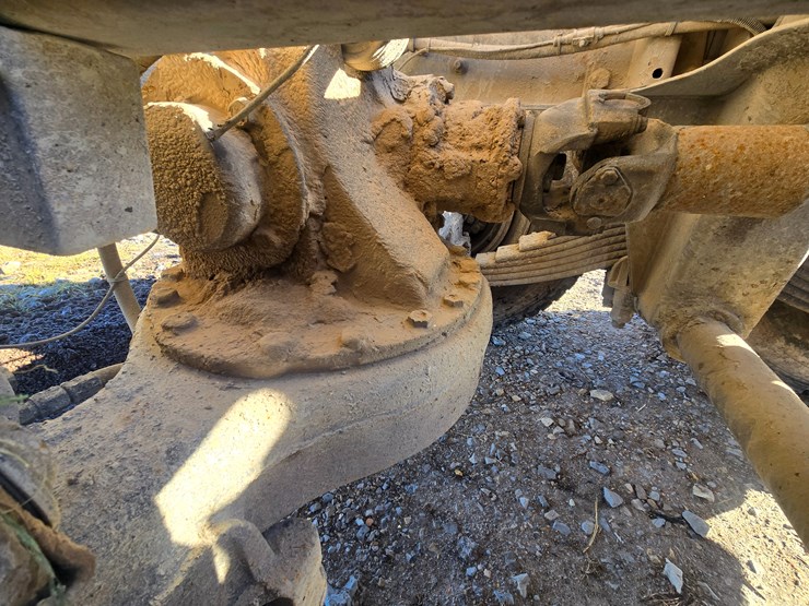 1999-mack-rd690s-image-103