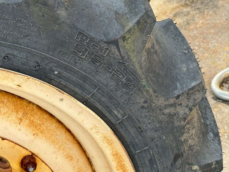 minneapolis-moline-g708-image-19